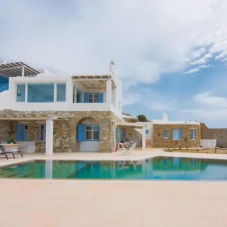 Coastal Breeze Mykonos Town